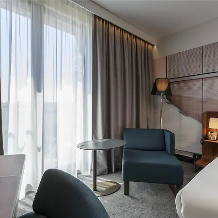 מלון Novotel Zentrum רגנסבורג