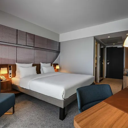 Hotel Novotel Zentrum Ratisbona