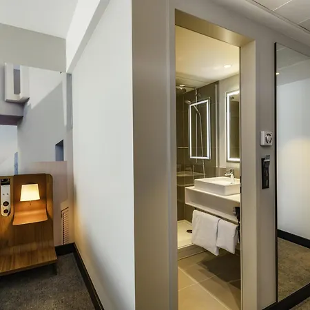 Novotel Zentrum Ξενοδοχείο 4*