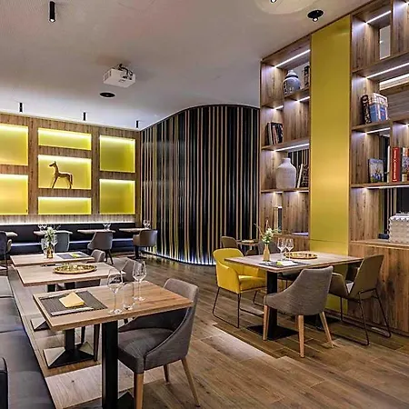 ホテル Novotel Zentrum 4*