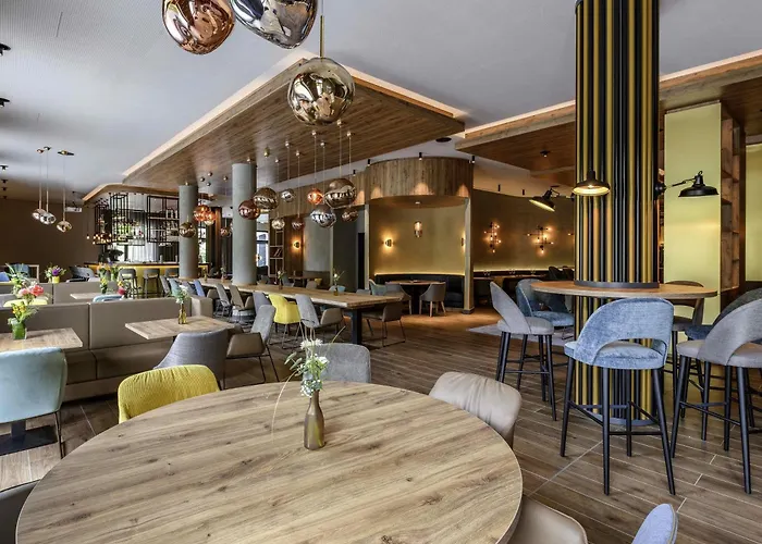 Ξενοδοχείο Novotel Zentrum 4*